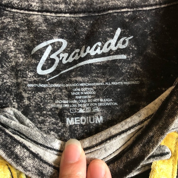 Bravado Guns N Roses Acid Wash Lace Up Tee- Medium - Picture 5 of 7